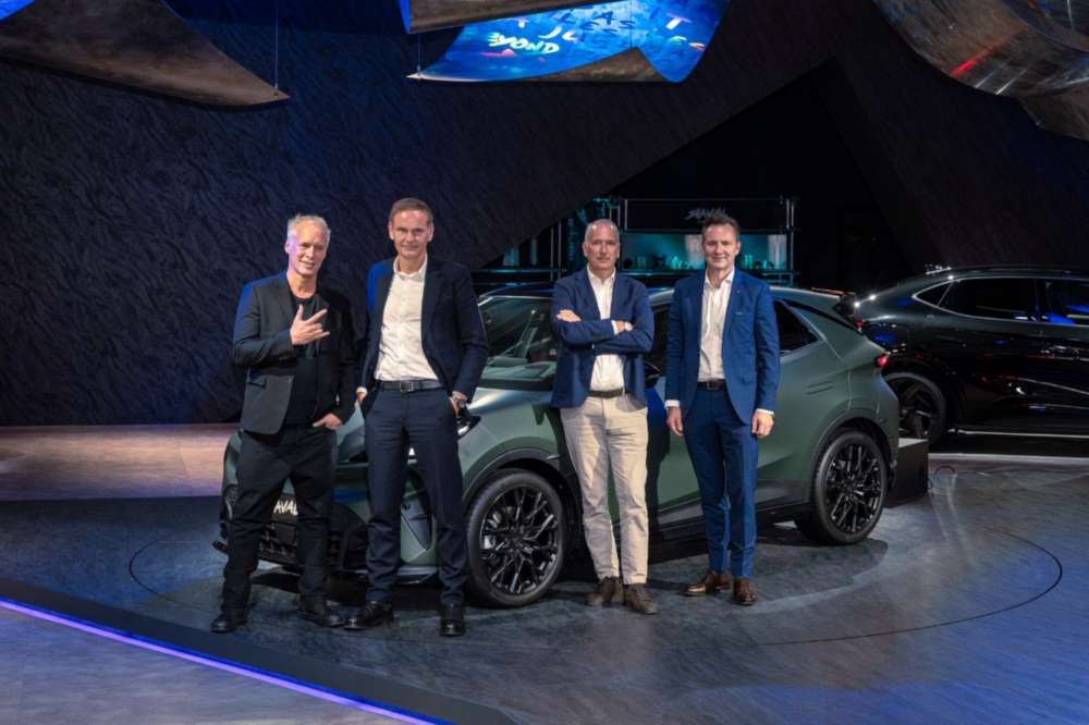 The Cupra presentation on the Paris stand, with the Raval behind