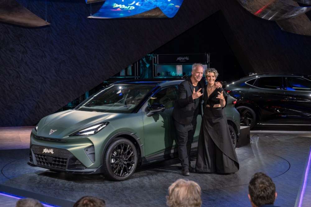 Green Cupra Raval on the Cupra stand in Paris