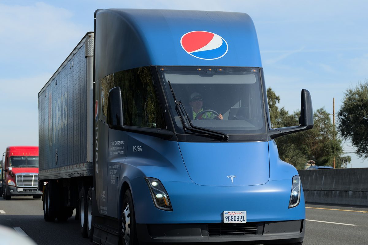 A production Tesla Semi truck on the road near Sacramento (illustrative image of the electric Class 8 tractor)
